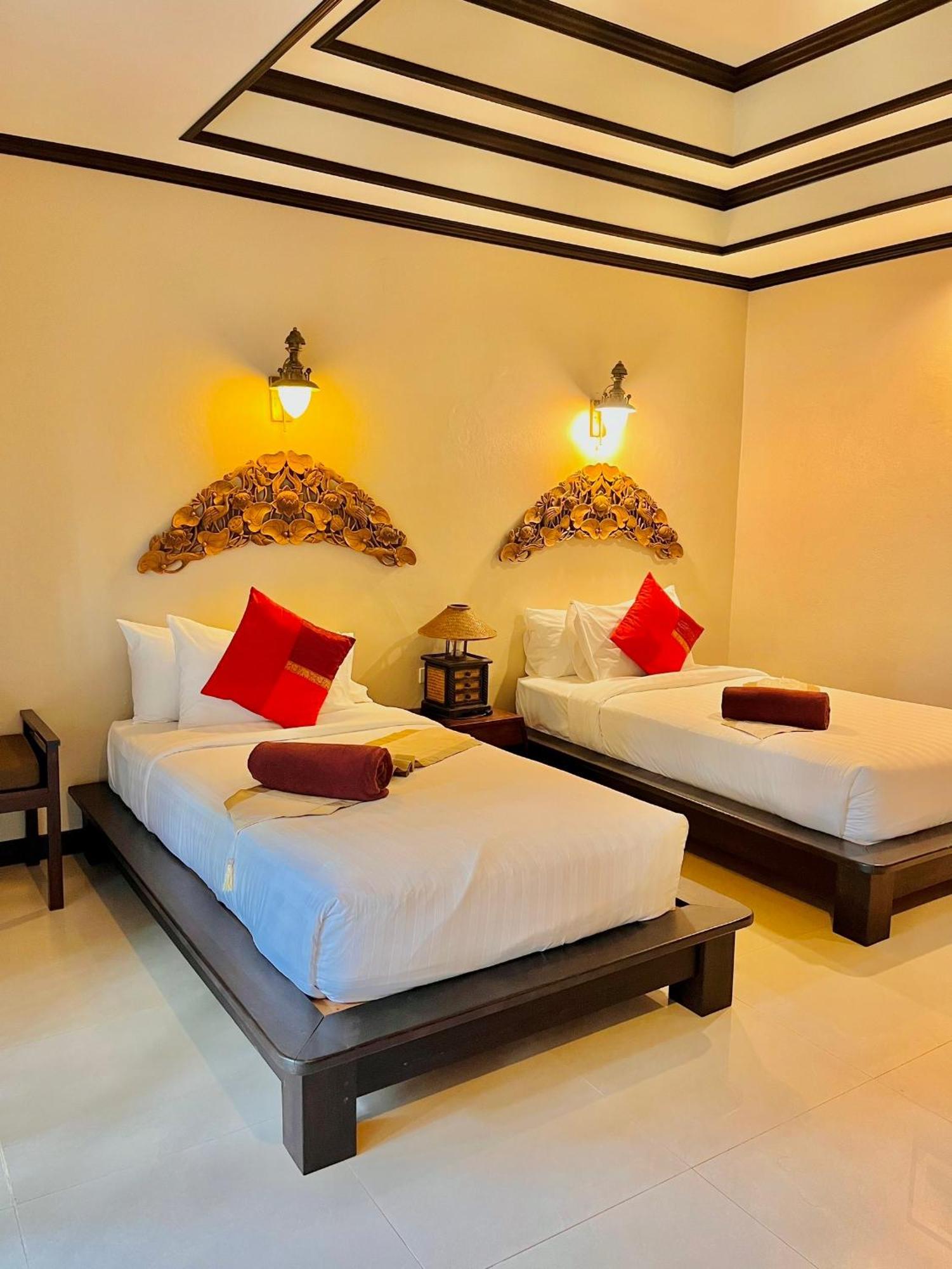 Kanok Buri Resort Lipa Noi Exteriér fotografie