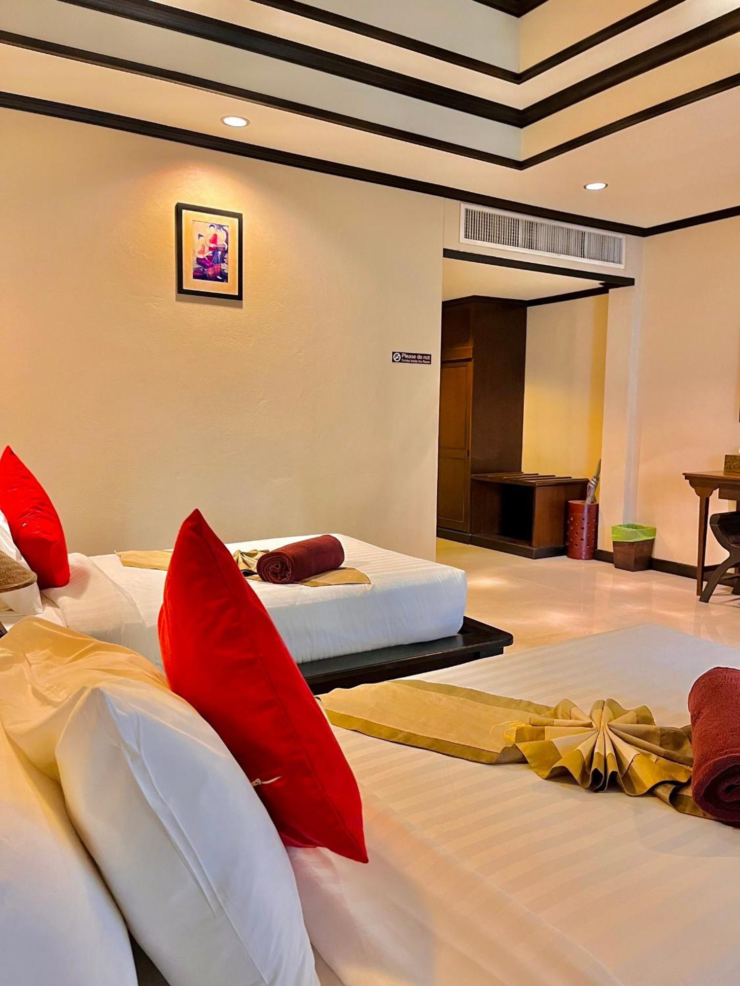 Kanok Buri Resort Lipa Noi Exteriér fotografie