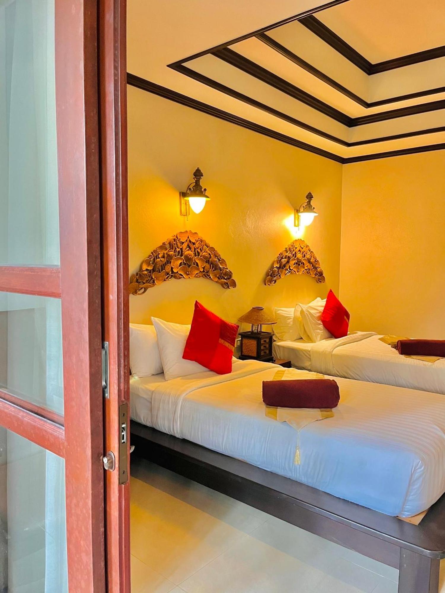 Kanok Buri Resort Lipa Noi Exteriér fotografie